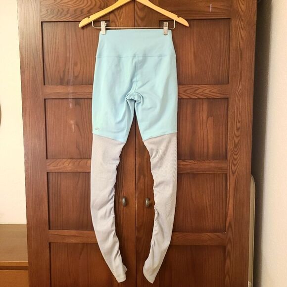 Alo Yoga Goddess Leggings Mint and Gray - Picture 8 of 10